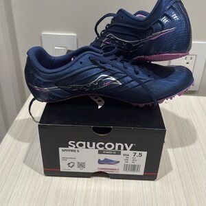 New saucony women's track shoes